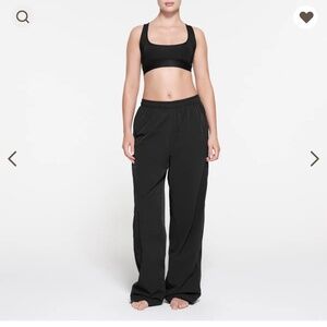 BNWT skims nylon track pants onyx, size small